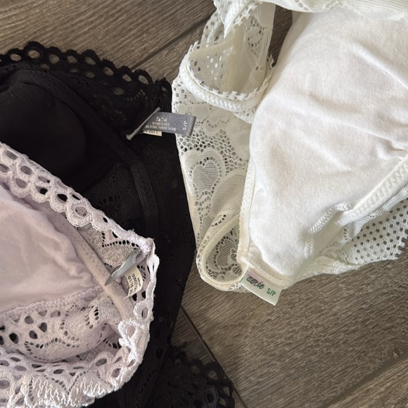 Aerie Lace Bralette bundle - White, Black, and Lavender small - Picture 5 of 5